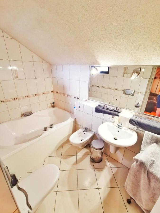 Apartman Poirot Balcony Erd Exteriör bild